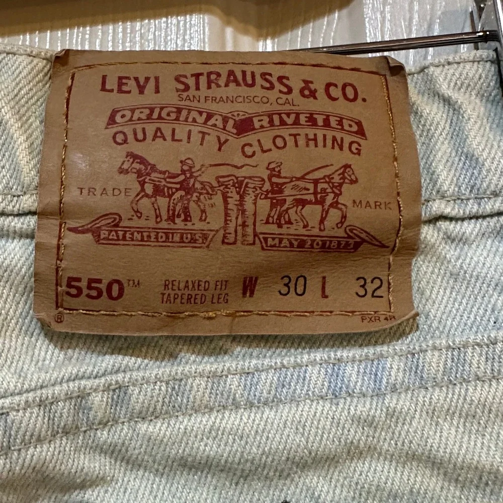 Levis‎ 550 Relaxed Fit Tapered Leg Light Wash Denim Jeans Mens 36x32 Vintage